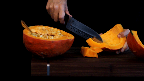 Cutting_Pumpkin_Knife_zepter_gif.gif
